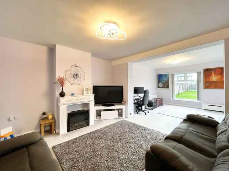 Semi-detached house For Sale in Southend-on-Sea, England