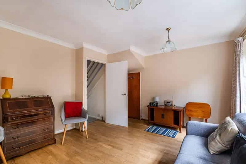 2 Bedroom End Terrace House Kingston Surbiton