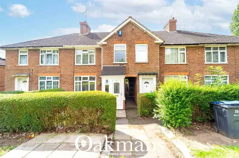 3 Bedroom Terraced House for Sale Full Service Offered