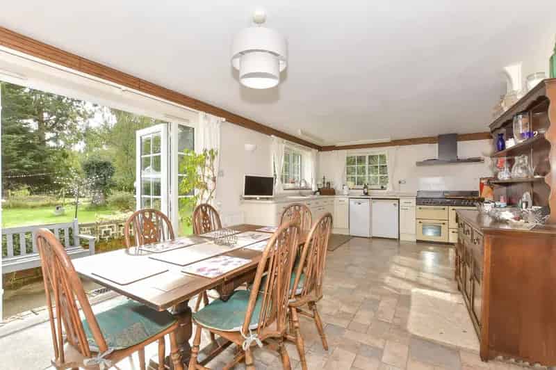 Detached House for Sale Canterbury 3 Bedrooms 346 Acres