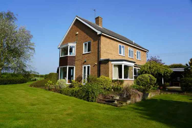 5-Bedroom Detached House with 5 Acres of Gardens