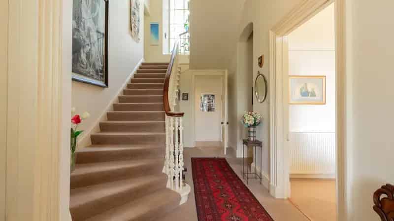 Balegreggan House: Stunning Detached Villa with Panoramic Views