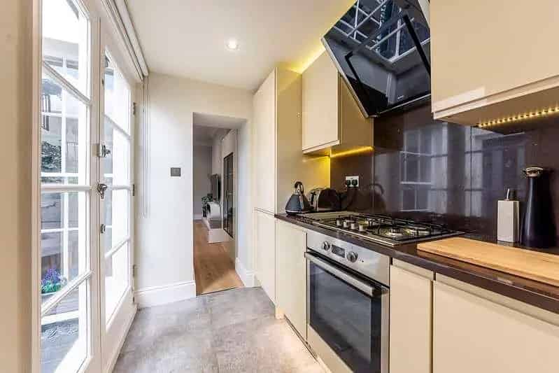 2 Bed Flat for Sale in Little Venice