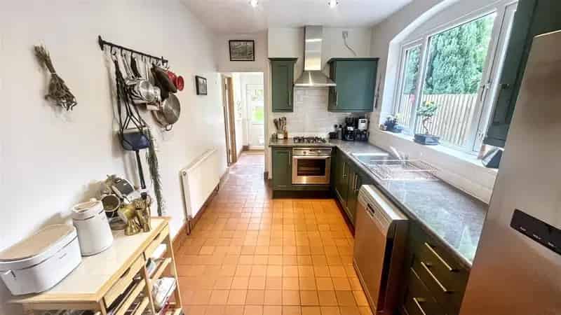 4 Bedroom Semi-Detached House for Sale