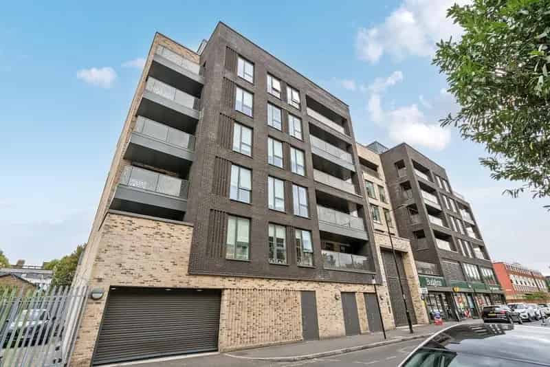 Flat For Sale , London, England