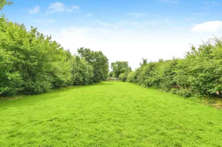 4 Bedroom Detached House with 1.5 Acres