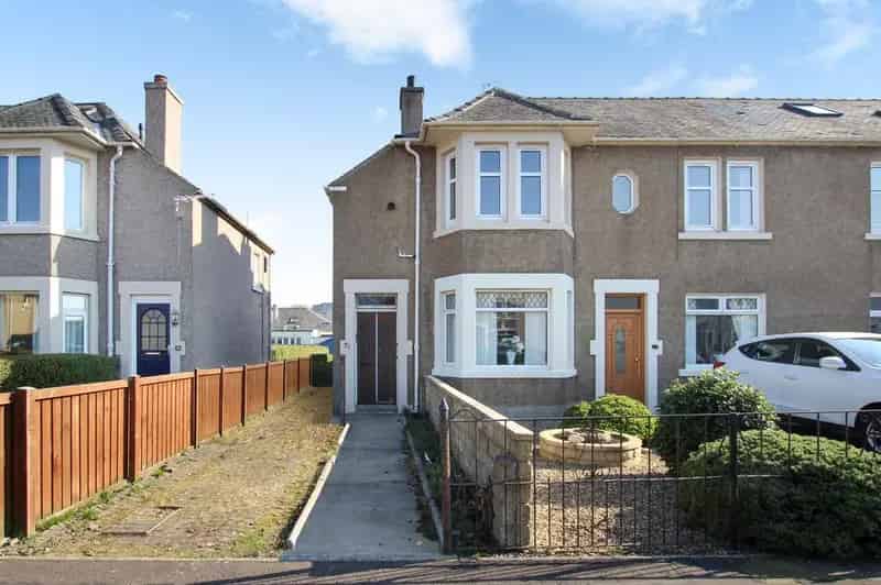 2 Bedroom Flat for Sale in West Lothian