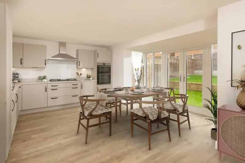4 Bed House for Sale with Upgrades