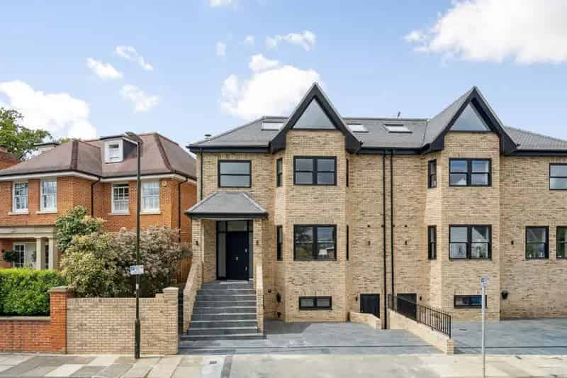 5 Bedroom Semi Detached House Wimbledon Village