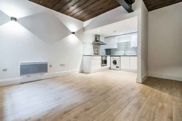 1 Bedroom Flat for Sale Manchester M1 - Refurbished Apartment