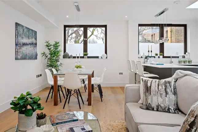 4 Bedroom House for Sale Georges Road Islington London