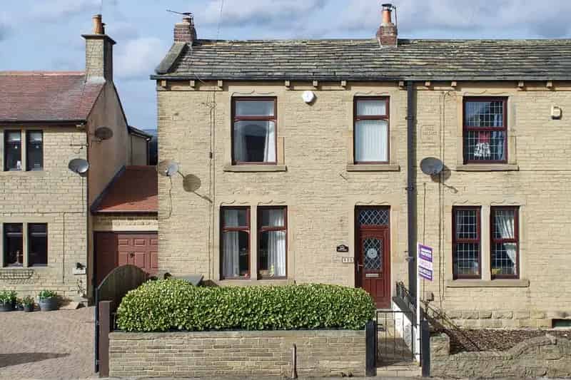 2 Bedroom Semi-Detached House for Sale