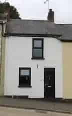 Mid Terrace Property in Dromore