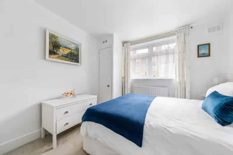 1 bedroom Flat
 For Sale