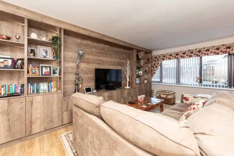 2 Bedroom Bungalow For Sale