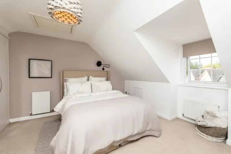 5 bed property for sale