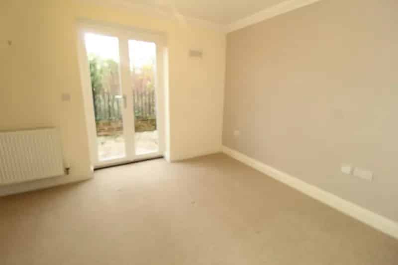 3 Bedroom Maisonette For Sale Near Abbey Gardens Bury St Edmunds