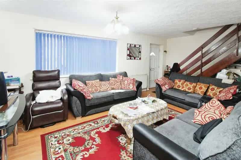 3 Bedroom Semi Detached House For Sale Little Horton