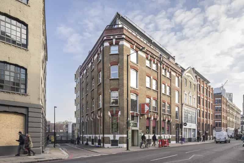 Spitalfields Mixed-Use Building 9811 sq ft Freehold