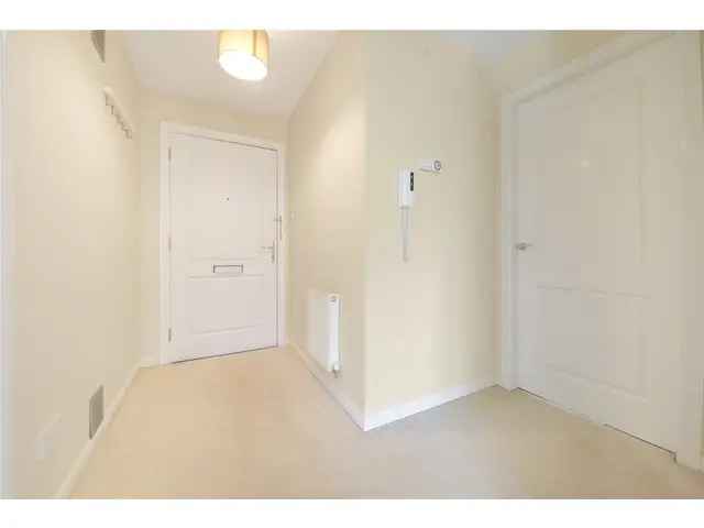 2 Bedroom Flat for Sale Near Garscadden Train Station