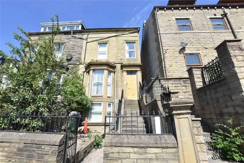 Large Family Home with Self Contained Flat Investment Opportunity