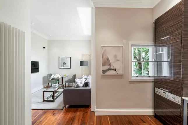 Flat for sale in Kensington Gardens Square, London W2