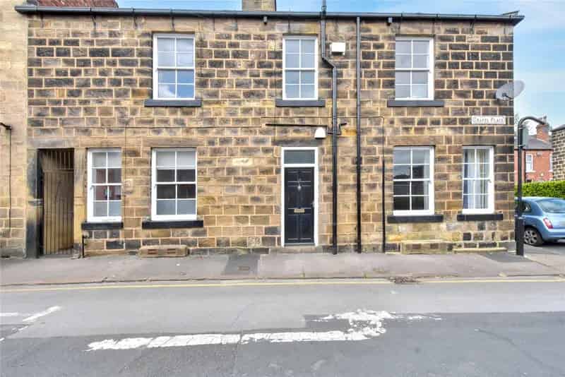 Grade II Listed 3-Bed House Headingley Central Charming Period Features