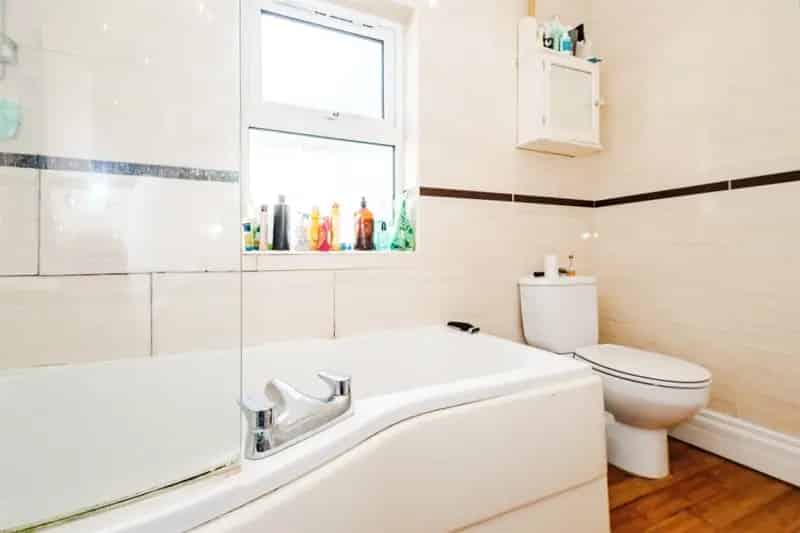 Seafront Maisonette Worthing 3 Beds Modern Kitchen Parking