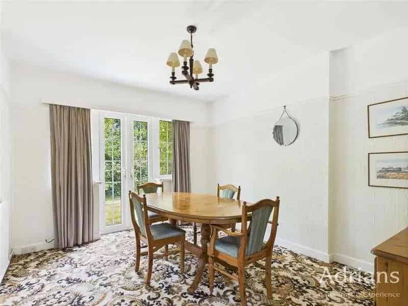 5 Bedroom Detached House For Sale Large Plot Redevelopment Potential