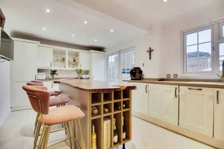 3 Bed Family Home Near Rye House Station