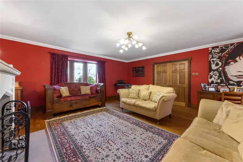 5 Bedroom Detached Barn Conversion with Extensive Garaging and Stables