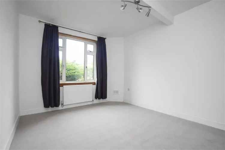 1 Bed Flat - Ground Floor with 1 Reception Room