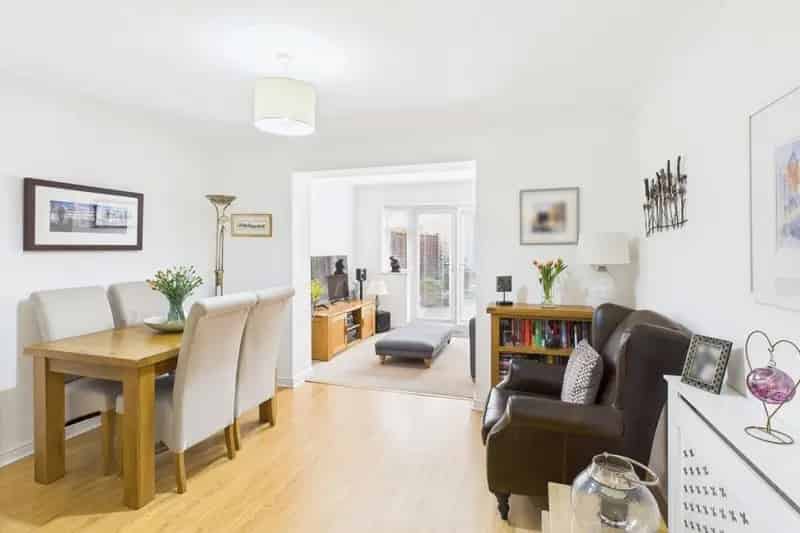 2 Bedroom House To Rent