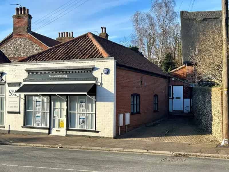 1015 sq ft Office Building for Lease Eaton Norwich