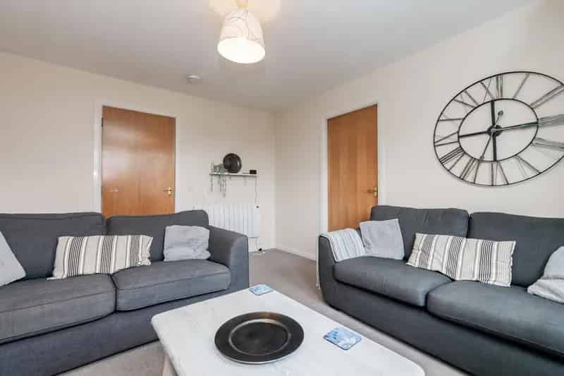2 Bed Apartment Near University of Aberdeen