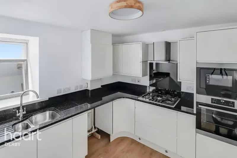 2 Bedroom Apartment for Sale - No Sale No Fee