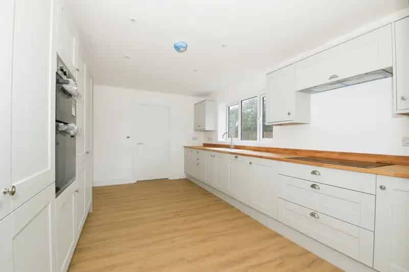 New 4-Bedroom Detached House with En-Suites and Garage