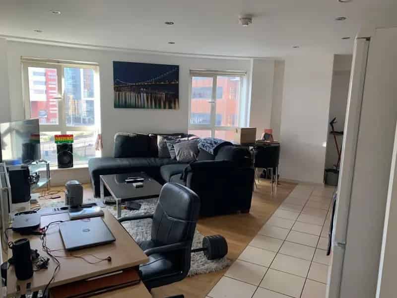 1 Bedroom Apartment in Hive Building