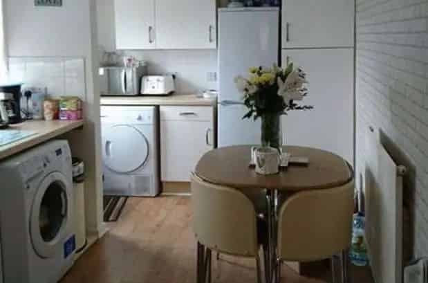 2 Double Bedroom House Near Schools and Coatbridge