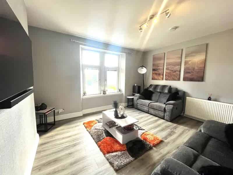 Spacious 2-Bedroom Flat in Bucksburn Aberdeen - Furnished