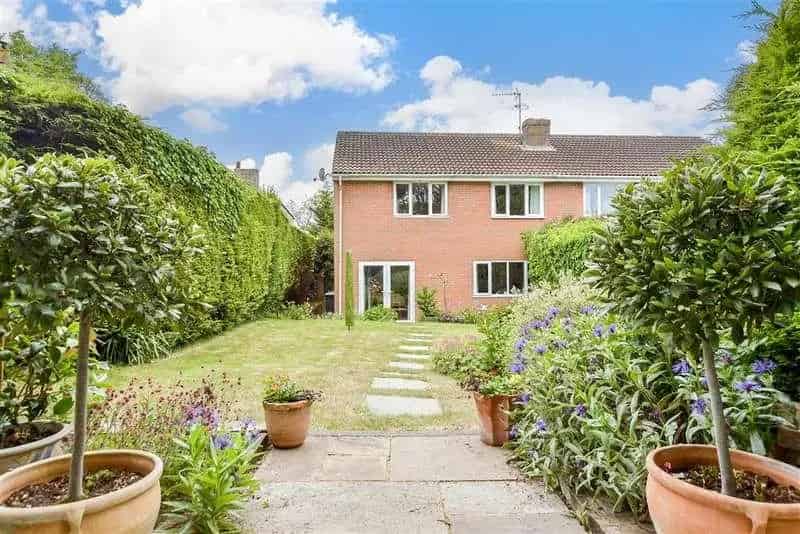 3 bed house for sale