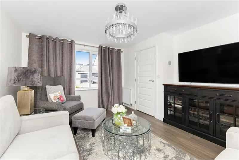 4 Bed Detached House in Liberton Edinburgh