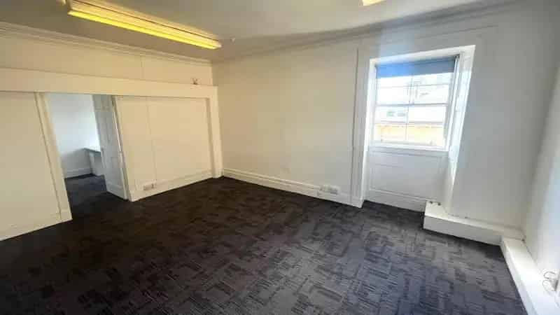 Refurbished Office Suites Glasgow City Centre