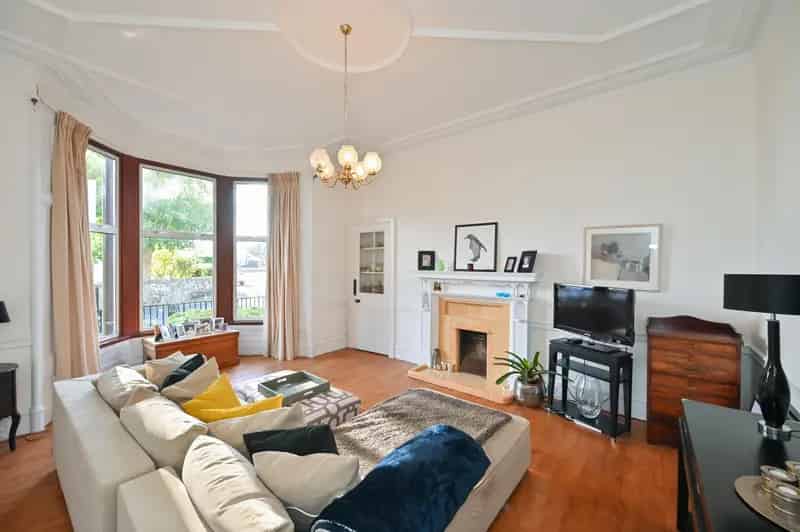 Inverbervie Period Home: Spacious Coastal Residence