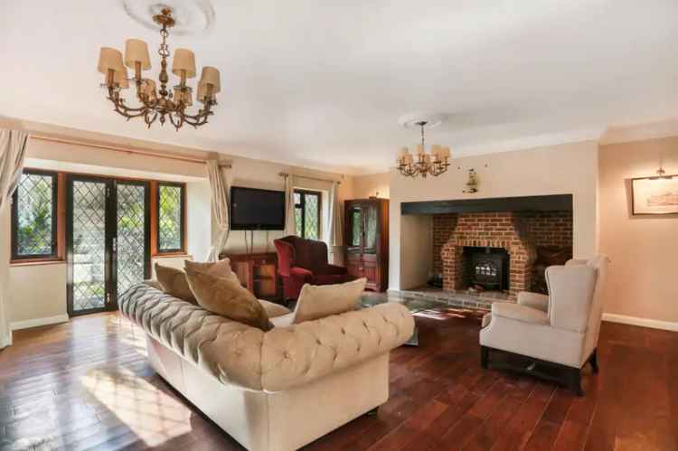 5 Bedroom Detached House Brighton