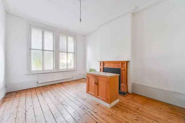 7 Bedroom House for Sale in East Dulwich Lordship Lane