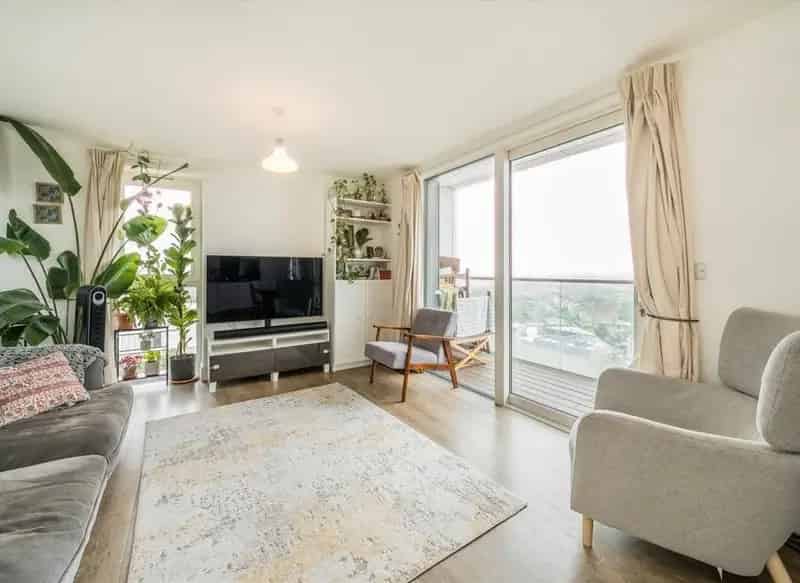 2 Double Bed Apartment Sledge Tower Dalston