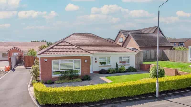4 Bedroom Bungalow For Sale West Scotland