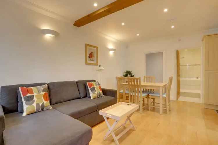 2 Bedroom Maisonette House to Rent near Caversham