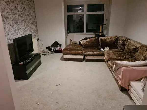 Flat For Rent in Eastbourne, England